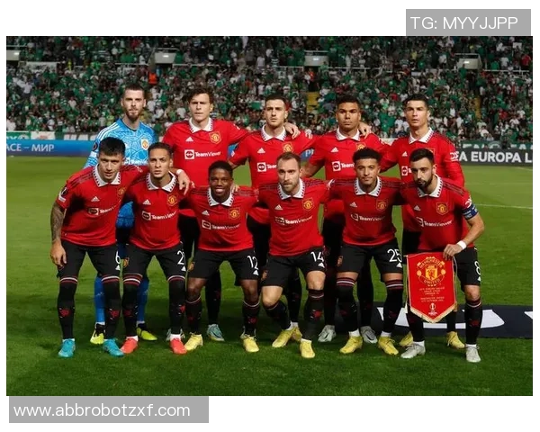 曼联引入西班牙后卫,后防实力再度升级 曼联引入西班牙后卫,后防实力再度升级